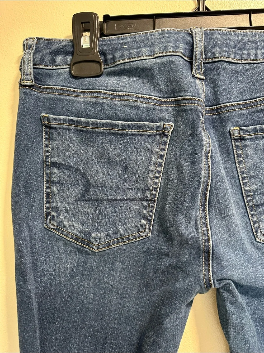 Women’s American Eagle Outfitters Medium Wash Stretch Jeggings